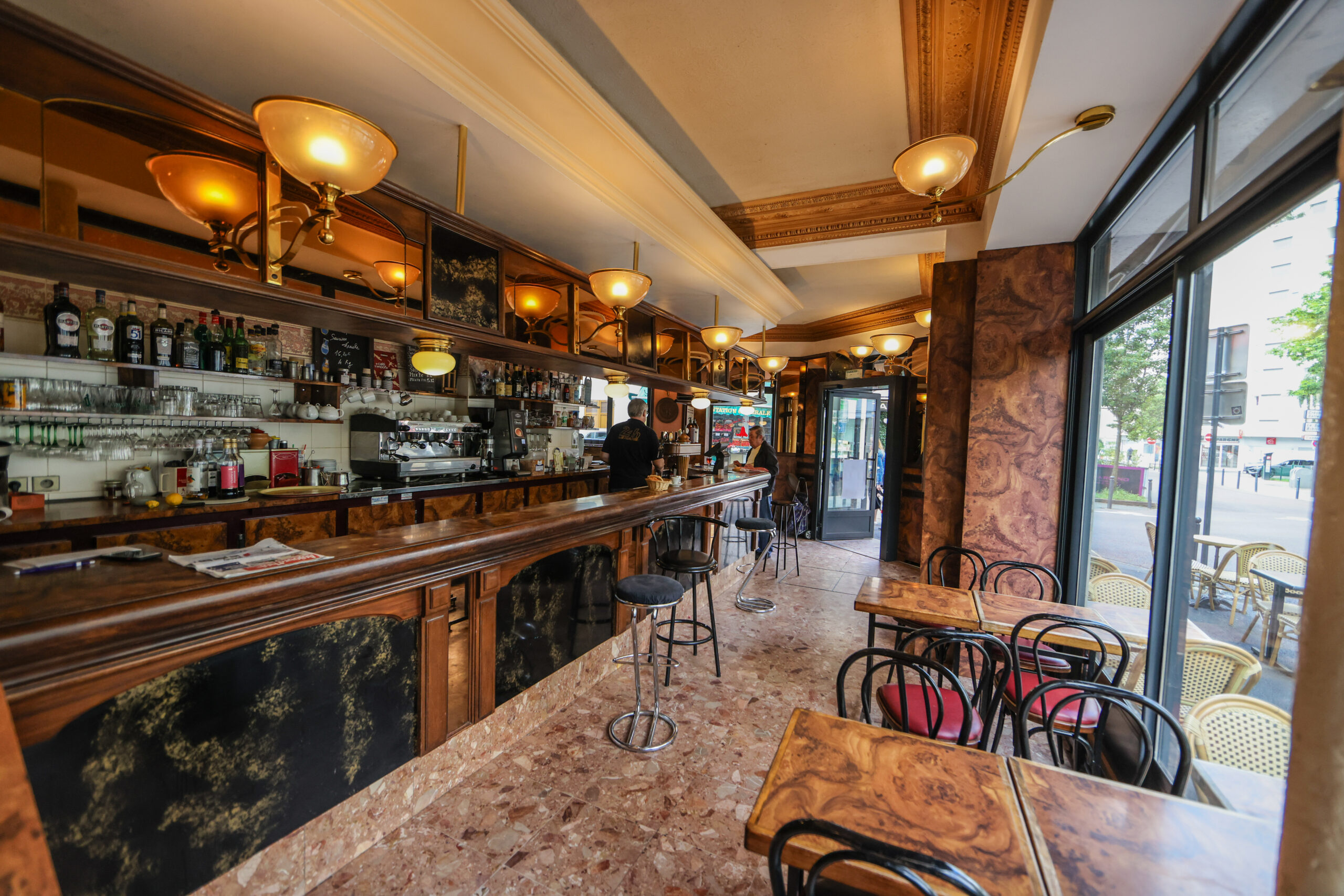 vous cherchez un artisan d'int&eacute;rieur &agrave; vanves ? profitez de l'expertise locale pour vos travaux de r&eacute;novation, am&eacute;nagement et d&eacute;coration. conseils personnalis&eacute;s et devis gratuit.