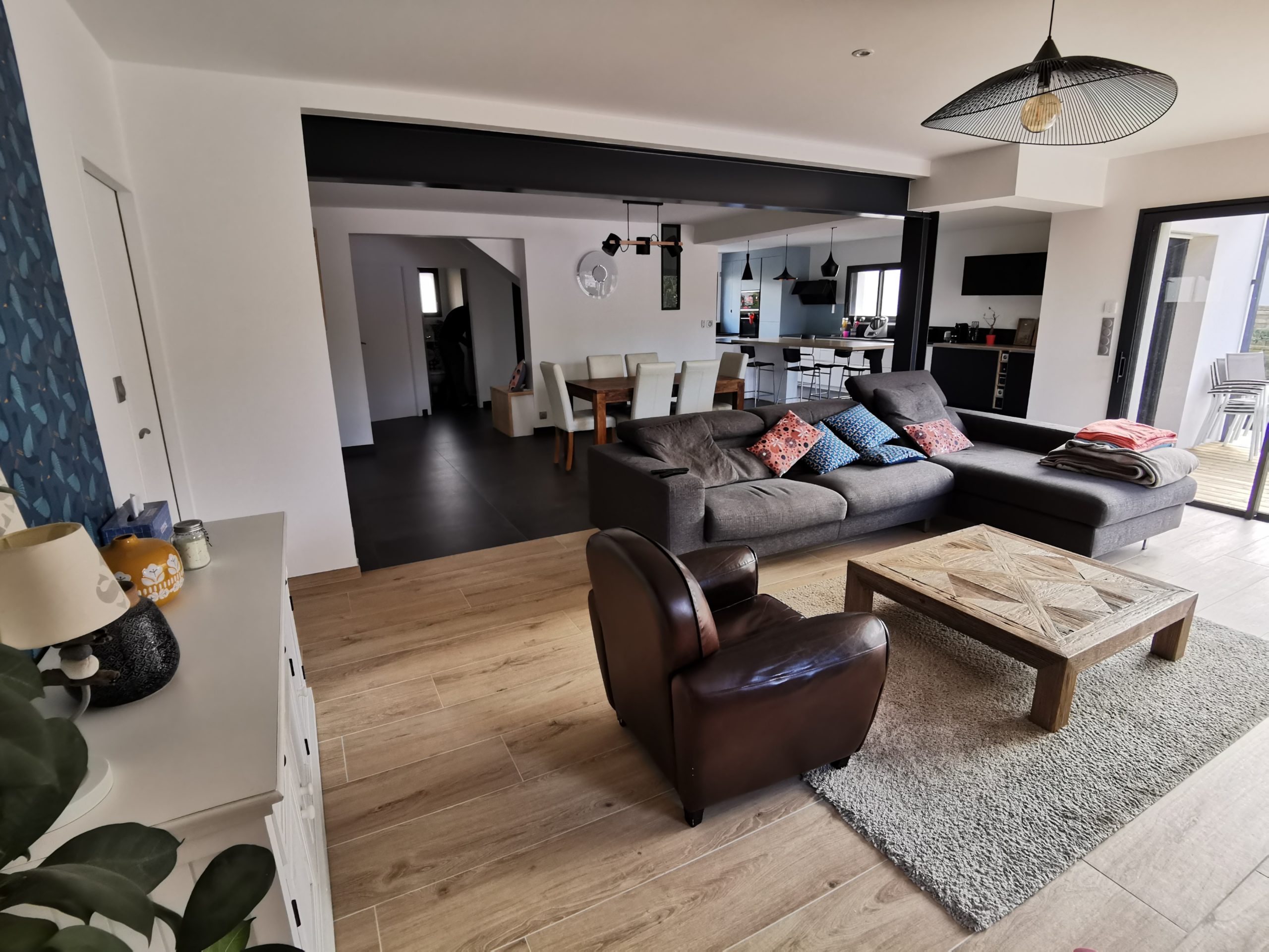 d&eacute;couvrez nos services professionnels de pose de carrelage &agrave; vanves : r&eacute;novation, installation et finitions impeccables pour sols et murs. devis gratuit et conseils personnalis&eacute;s.