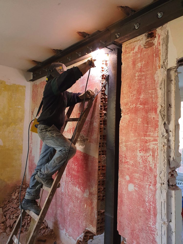 d&eacute;couvrez nos services pour votre chantier &agrave; vanves : gestion compl&egrave;te des travaux, accompagnement personnalis&eacute; et solutions adapt&eacute;es &agrave; vos besoins pour un r&eacute;sultat de qualit&eacute;. contactez-nous pour un devis gratuit !