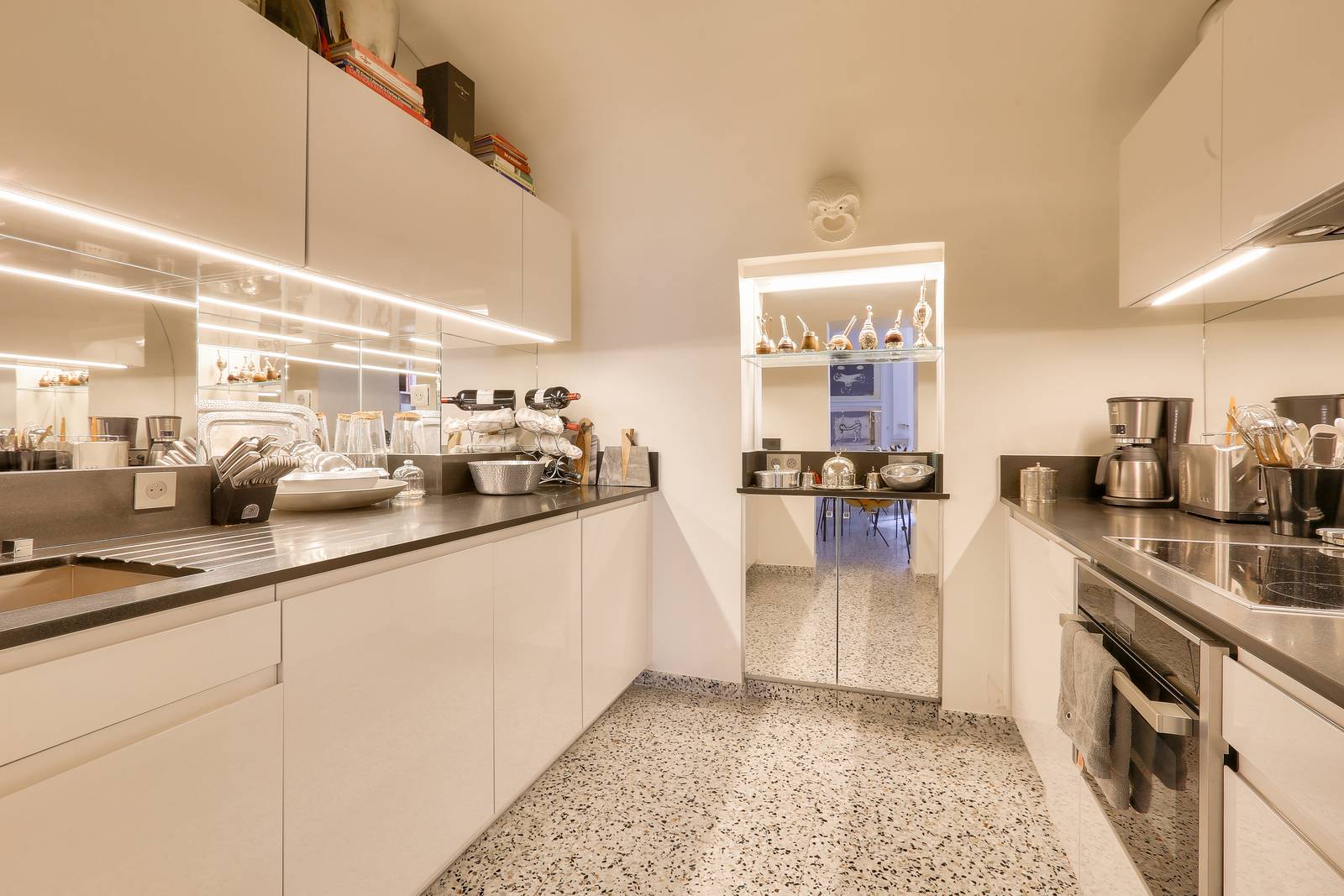 confiez la r&eacute;novation de votre appartement &agrave; vanves &agrave; des professionnels qualifi&eacute;s. travaux sur mesure, conseils personnalis&eacute;s et accompagnement de a &agrave; z pour transformer votre int&eacute;rieur selon vos envies.