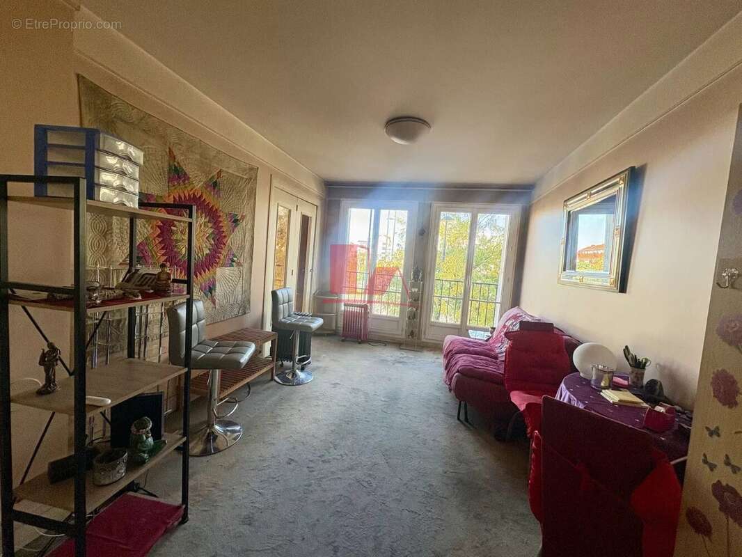 vous souhaitez r&eacute;nover un appartement &agrave; vanves ? d&eacute;couvrez nos conseils, id&eacute;es et solutions pour moderniser et optimiser votre espace, de la conception &agrave; la r&eacute;alisation.