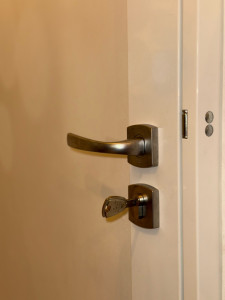 vous cherchez un serrurier &agrave; vanves ? intervention rapide pour l&rsquo;ouverture de porte, le d&eacute;pannage et l&rsquo;installation de serrures. devis gratuit et travail soign&eacute; 7j/7.