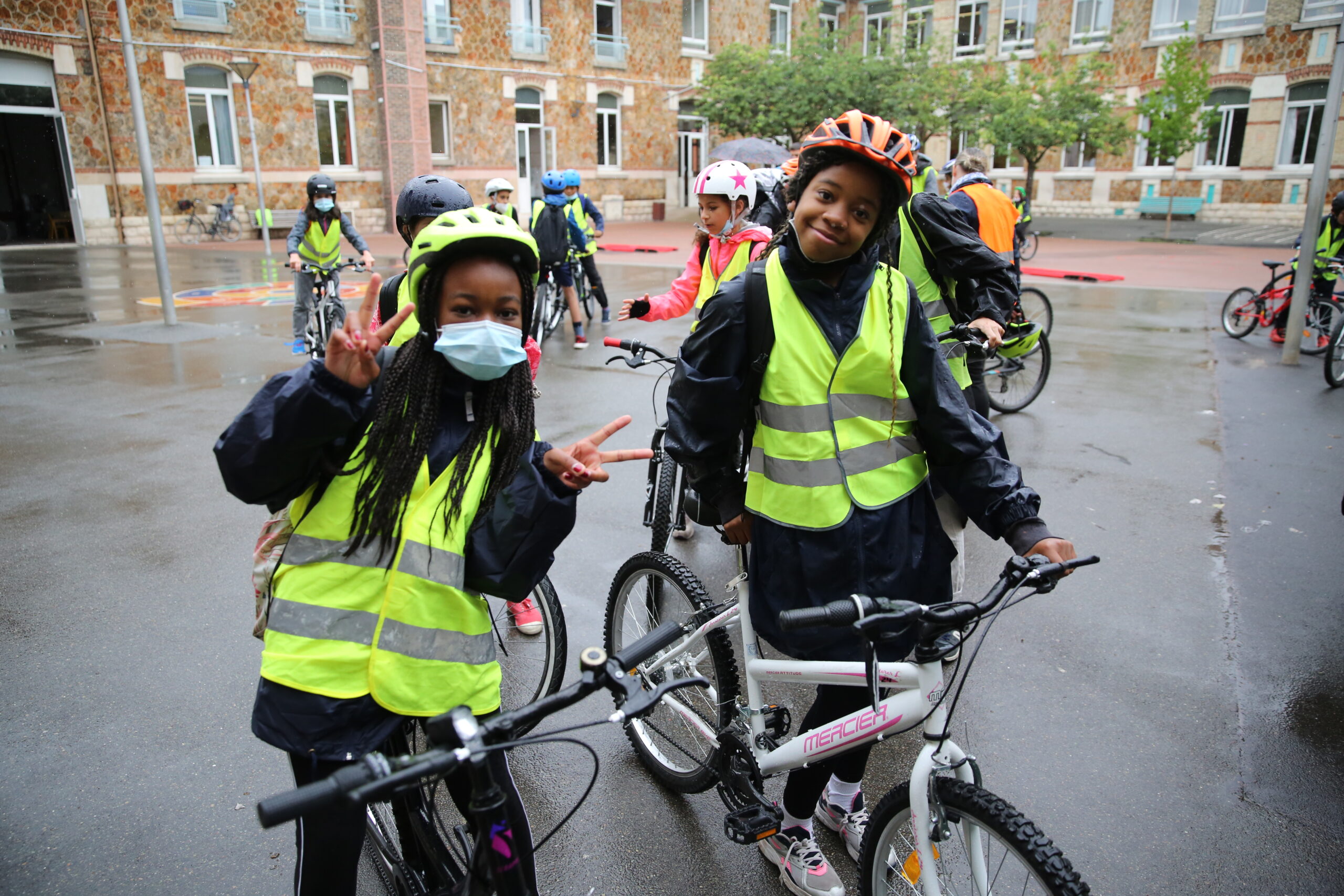 assurez la s&eacute;curit&eacute; &eacute;lectrique de votre habitation ou entreprise &agrave; vanves. installation, maintenance et d&eacute;pannage r&eacute;alis&eacute;s par des &eacute;lectriciens qualifi&eacute;s pour une protection optimale contre les risques &eacute;lectriques.