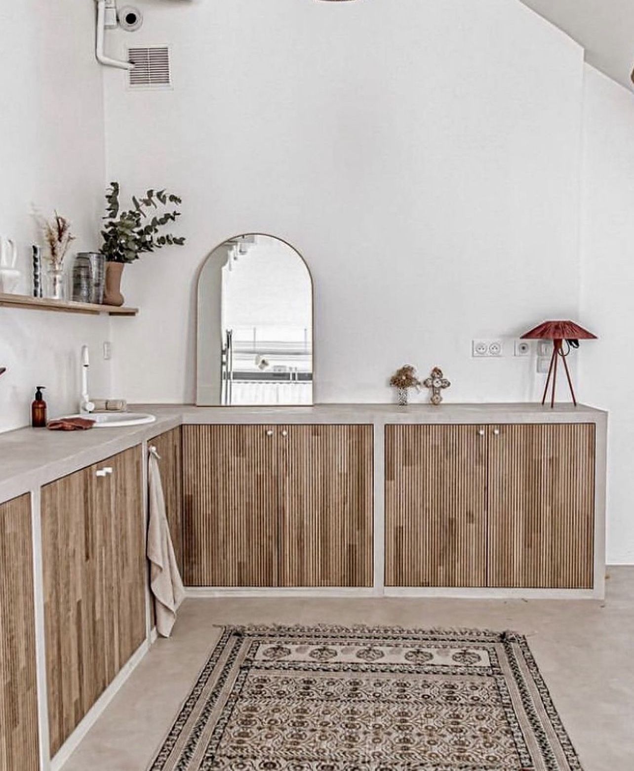 d&eacute;couvrez nos conseils experts en menuiserie pour r&eacute;ussir votre r&eacute;novation int&eacute;rieure &agrave; paris et transformer votre espace avec style et qualit&eacute;.